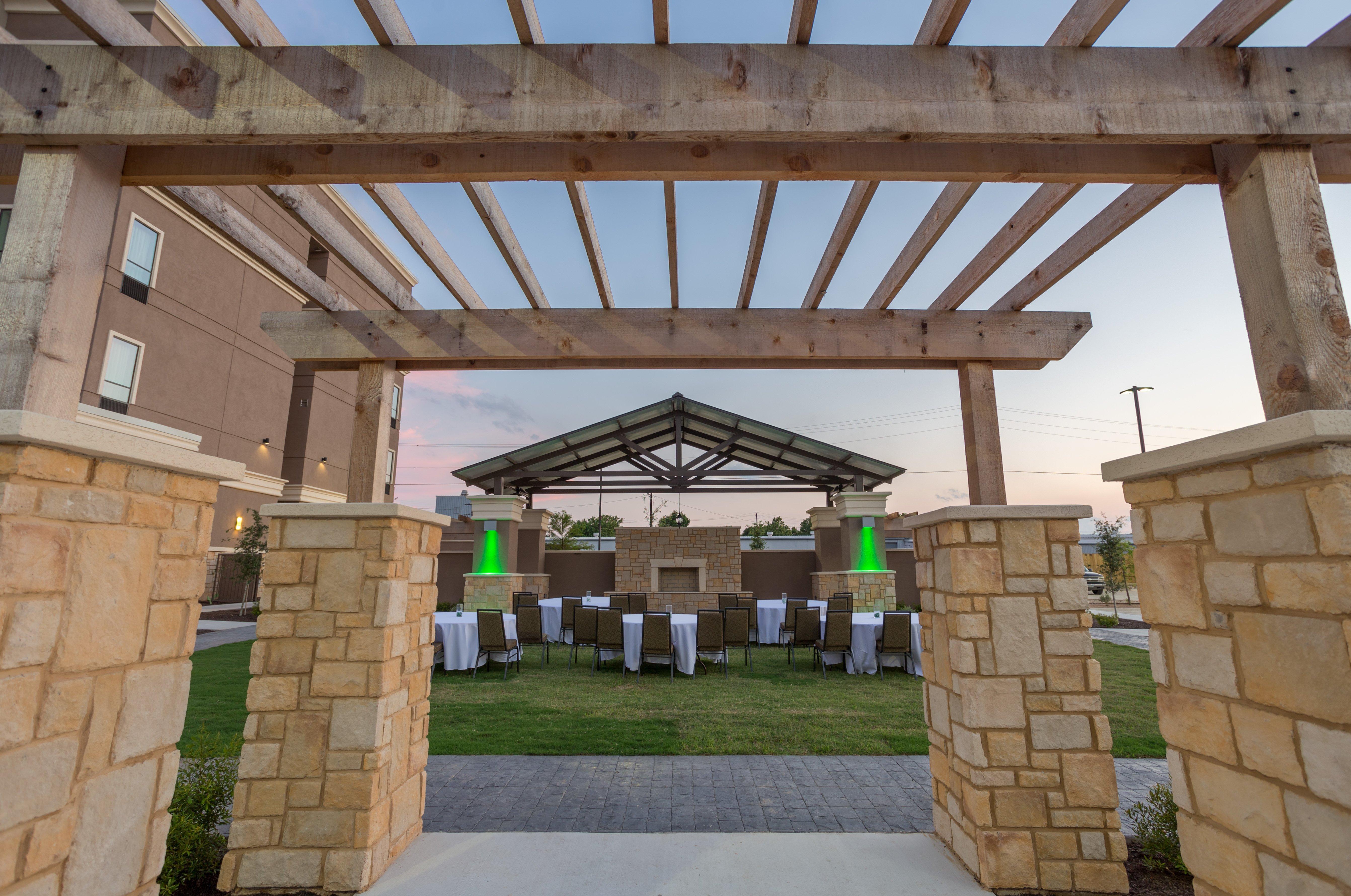 Holiday Inn San Marcos Convention Center By Ihg Exterior foto