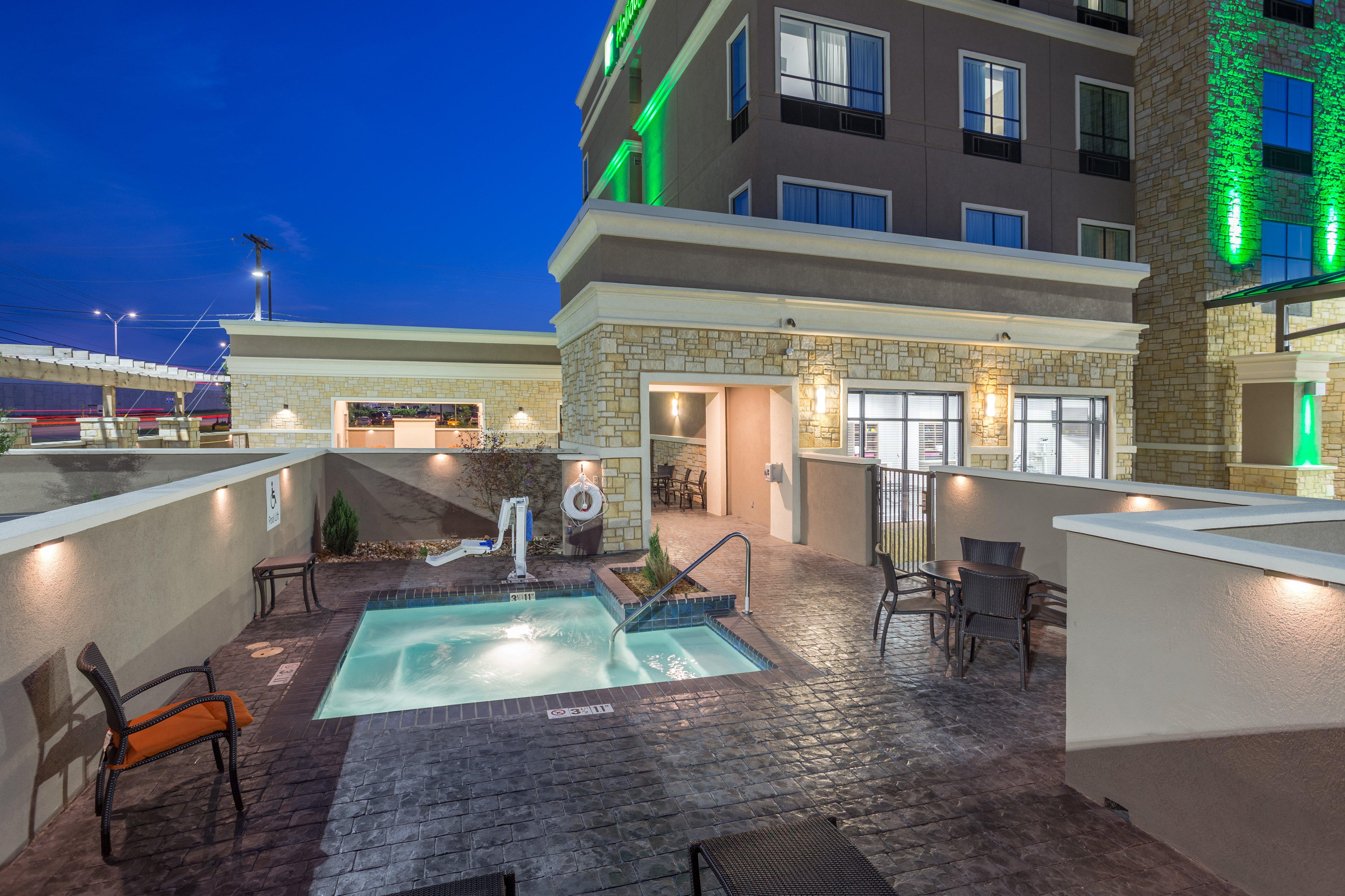Holiday Inn San Marcos Convention Center By Ihg Exterior foto